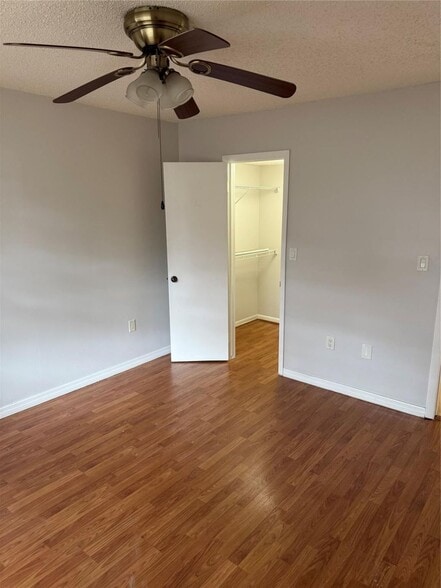 Building Photo - 8601 NW 34th Pl