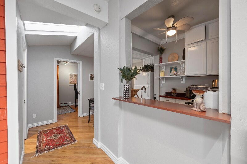 Building Photo - 1132 E 21st St