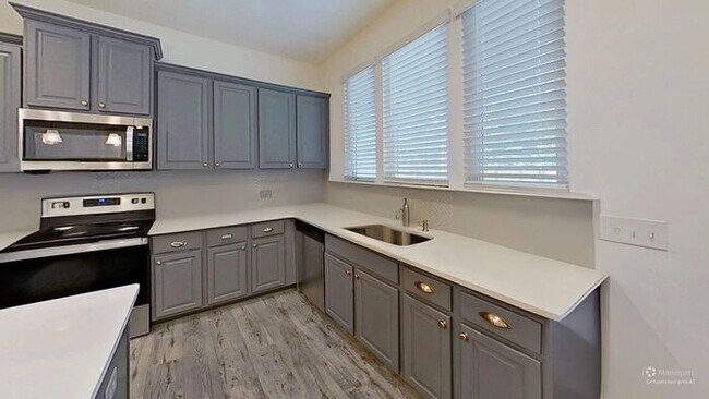 Building Photo - 4 bedroom / 3.5 bath home in Ravenel, SC