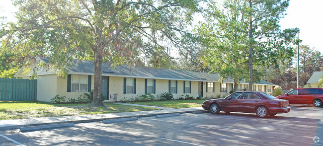 Building Photo - Pelican Bay Apartments