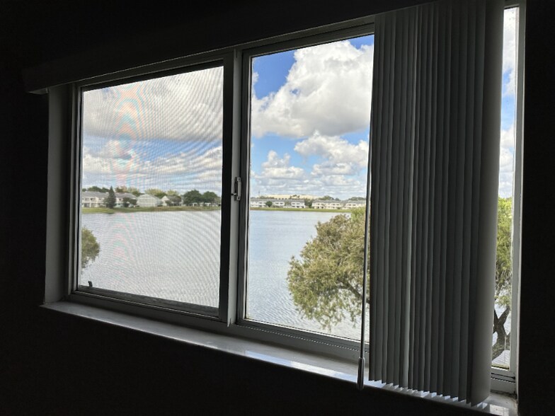 Building Photo - 3405 NW 44th St