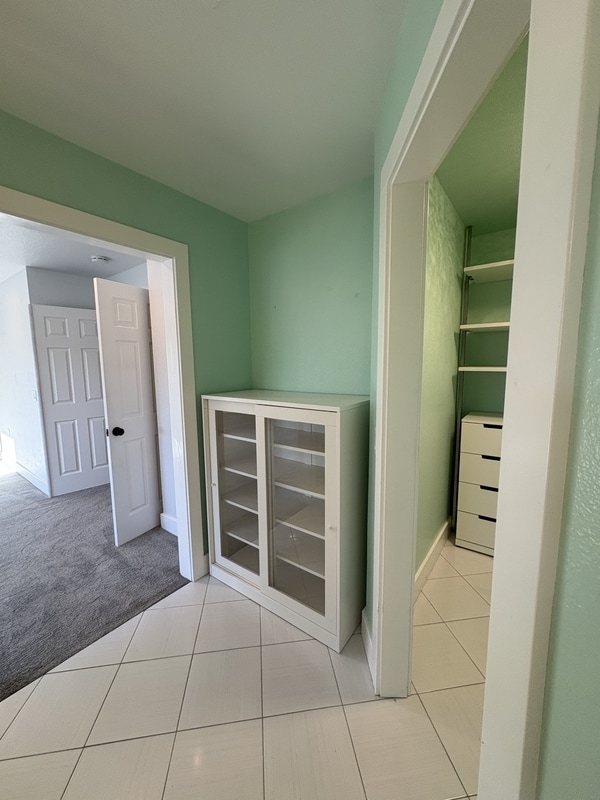 Building Photo - 5705 Davis Cir