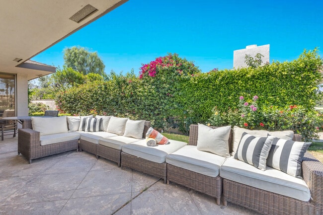 Building Photo - 24 Columbia Dr