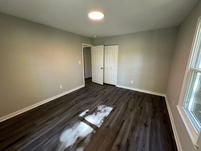 Building Photo - 1707 Choate Pl