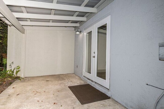 Building Photo - Charming 2BR/2.5BA Townhouse in the Heart of College Park!