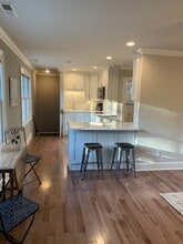 Building Photo - Short Term Furnished Luxury Studio