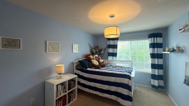 Building Photo - Great Furnished House In Fort Collins