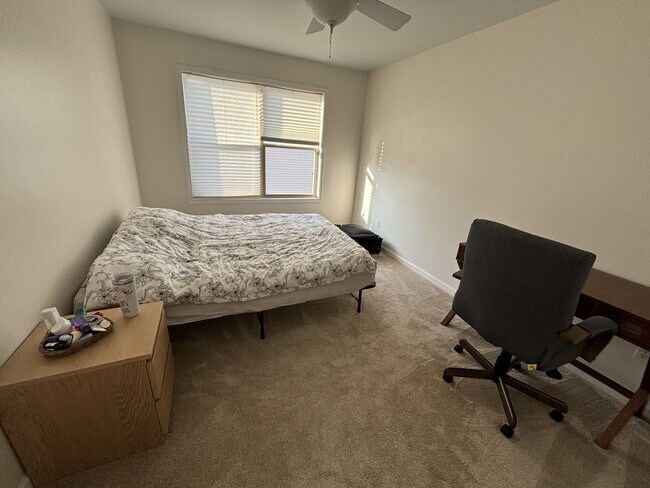Building Photo - 603 E Castlebury Cir