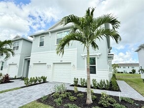 Building Photo - 551 Rivergrass St