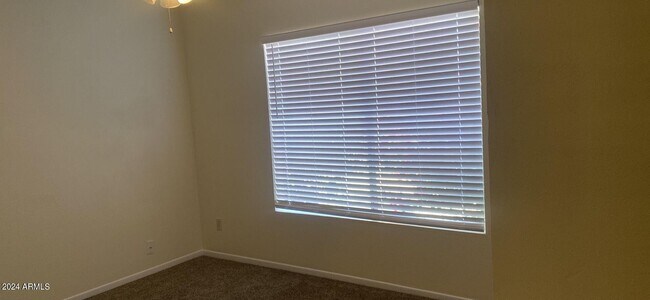 Building Photo - 10019 N 48th Dr