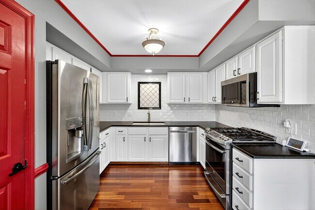 Building Photo - Charming Limestone Hills West Townhome - C...