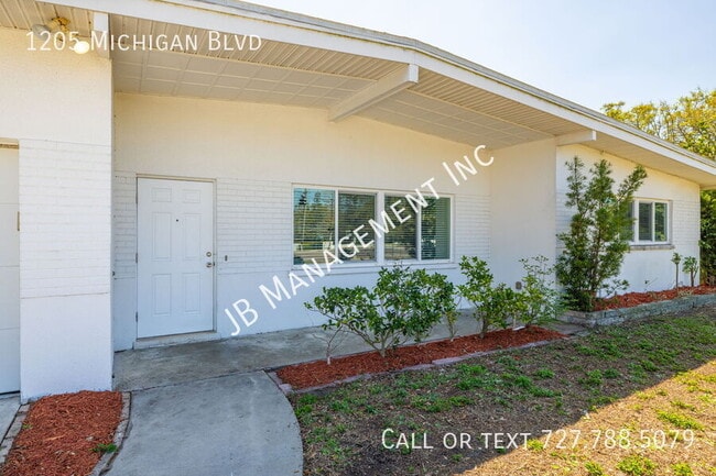 Building Photo - 1205 Michigan Blvd