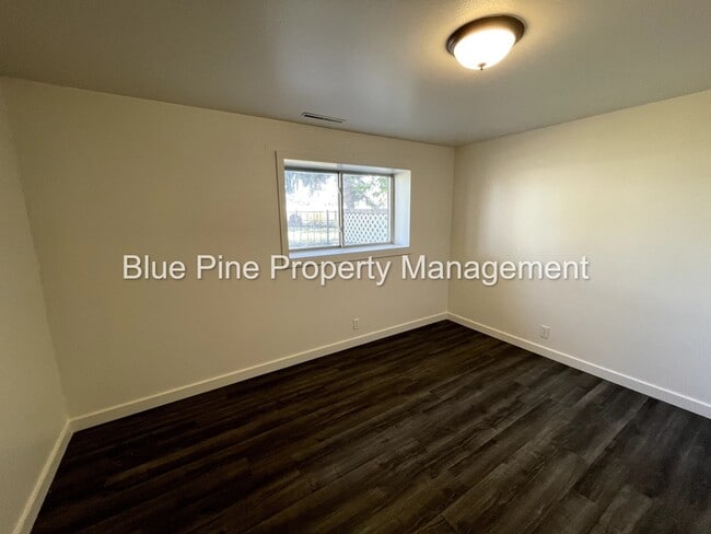 Building Photo - 2871 N 41st E