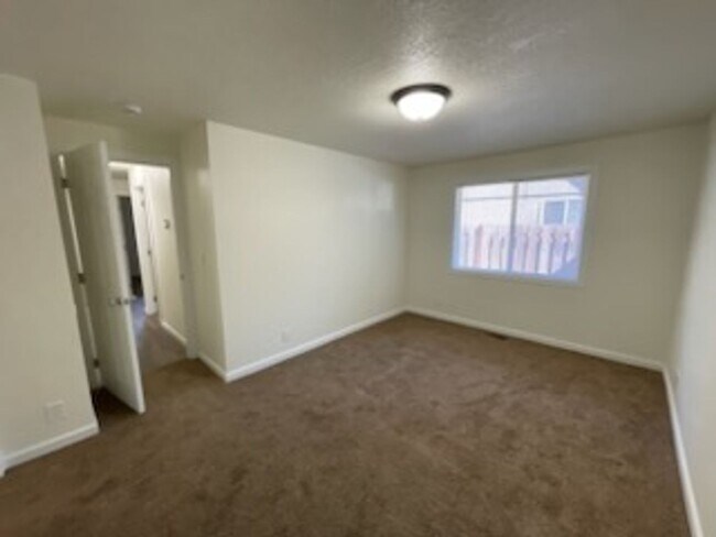 Building Photo - 17775 SW Corona Ln