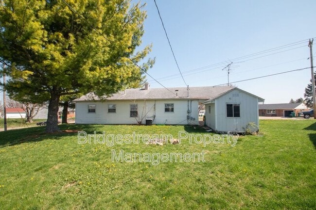 Building Photo - 1205 S Maple Ave