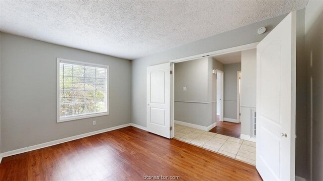 Building Photo - 1417 Antone Ct