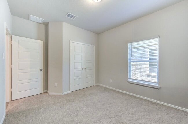 Building Photo - 22827 Ephesus Ave