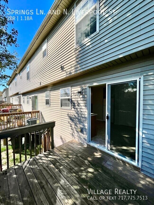 Building Photo - 155 Springs Ln