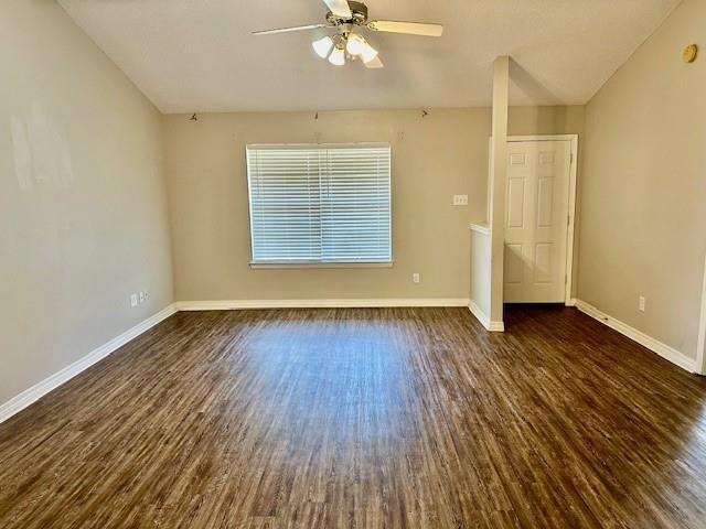 Building Photo - 725 Copperfield Dr E