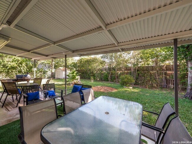 Building Photo - 9526 Mider Dr