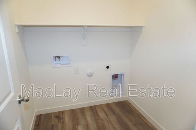 Building Photo - 659 N Crowned Dove Trail