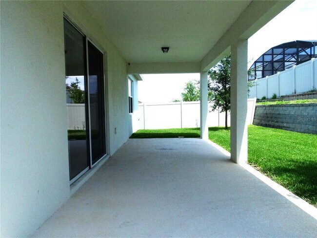 Building Photo - 7641 Syracuse Dr