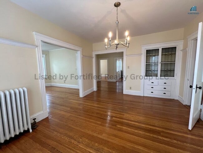 Building Photo - 142 Washington St