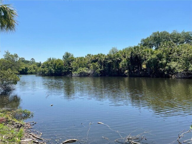 Building Photo - 4851 Kennett St