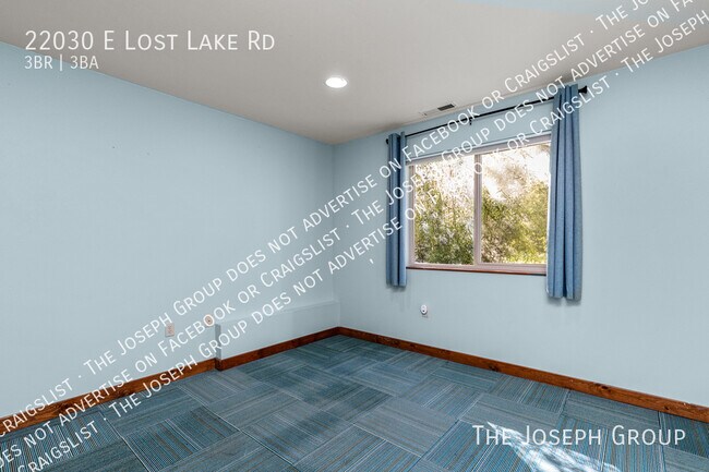 Building Photo - 22030 E Lost Lake Rd