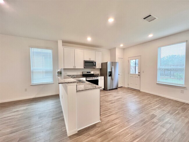 Building Photo - 17835 Plow Horse Ln