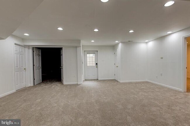 Building Photo - 16521 Telescope Ln