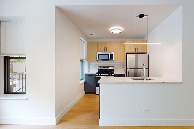 Floorplan - 5339-5345 S. Woodlawn Avenue