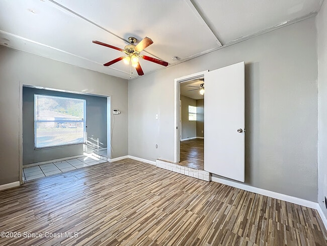 Building Photo - 1509 Bon Air Plaza