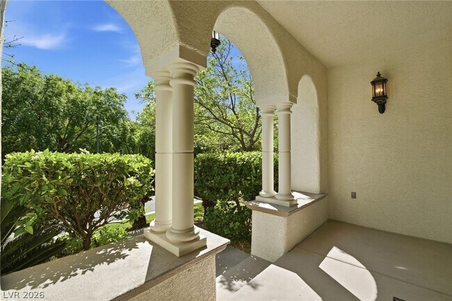 Building Photo - 1409 Chambolle Ct