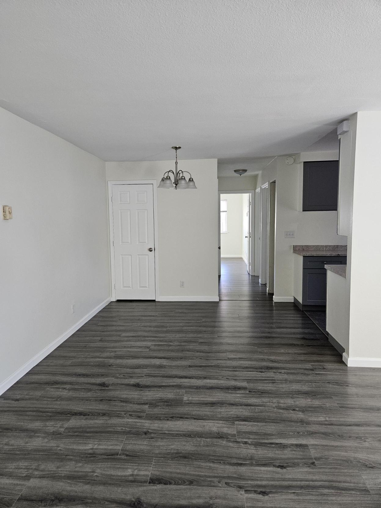 Building Photo - 1107 Carlsbad Pl