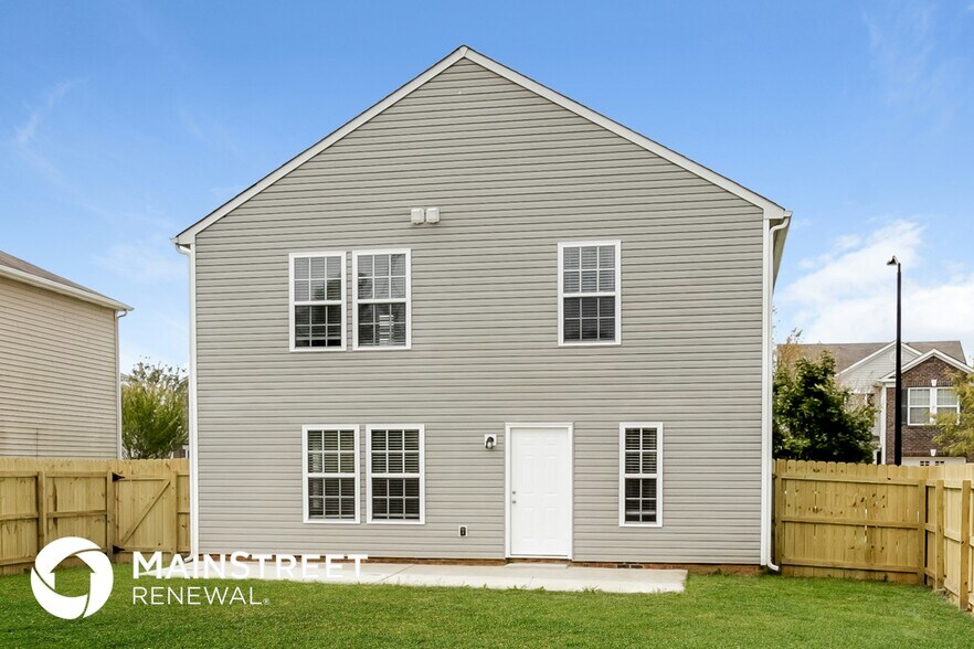 Building Photo - 753 Runningbrook Ln