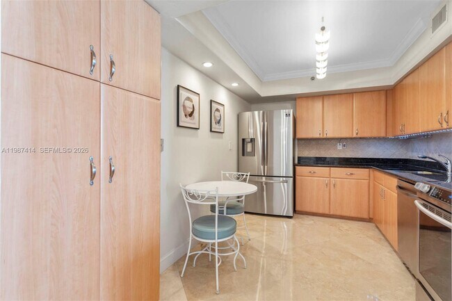 Building Photo - 3600 Mystic Pointe Dr