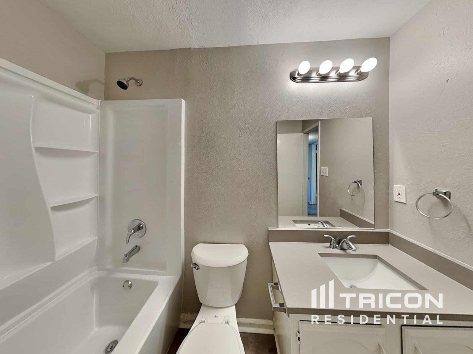 Building Photo - 5001 Oregon Ct