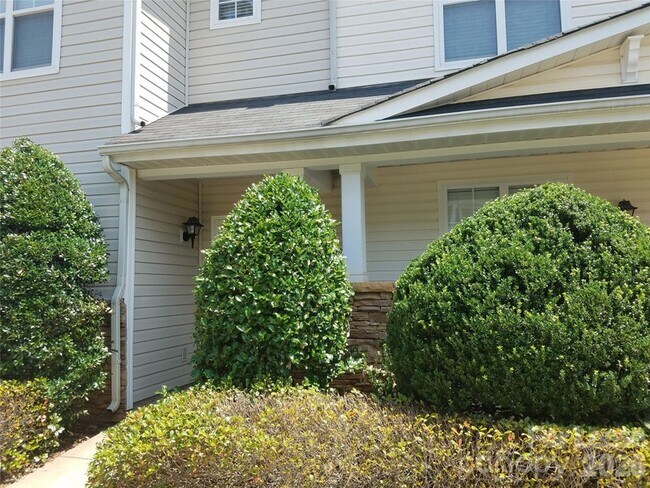 Building Photo - 11355 Deer Ridge Ln