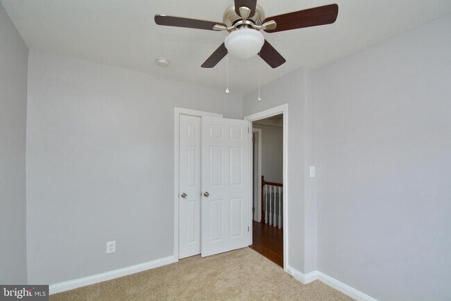 Building Photo - 115 33rd St NE