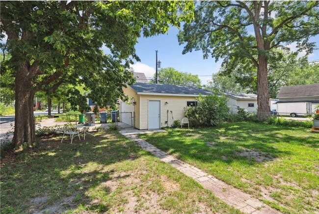 Building Photo - 4101 38th Ave S