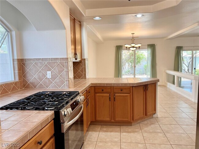 Building Photo - 810 Socorro Song Ln