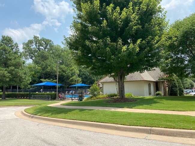 Building Photo - GORGEOUS Legacy Park 4+ Bedroom 3.5 Bath 3 Car Garage - Jenks SE Schools!