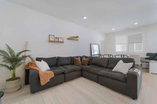 Building Photo - 3640 S Allston Paseo-#3