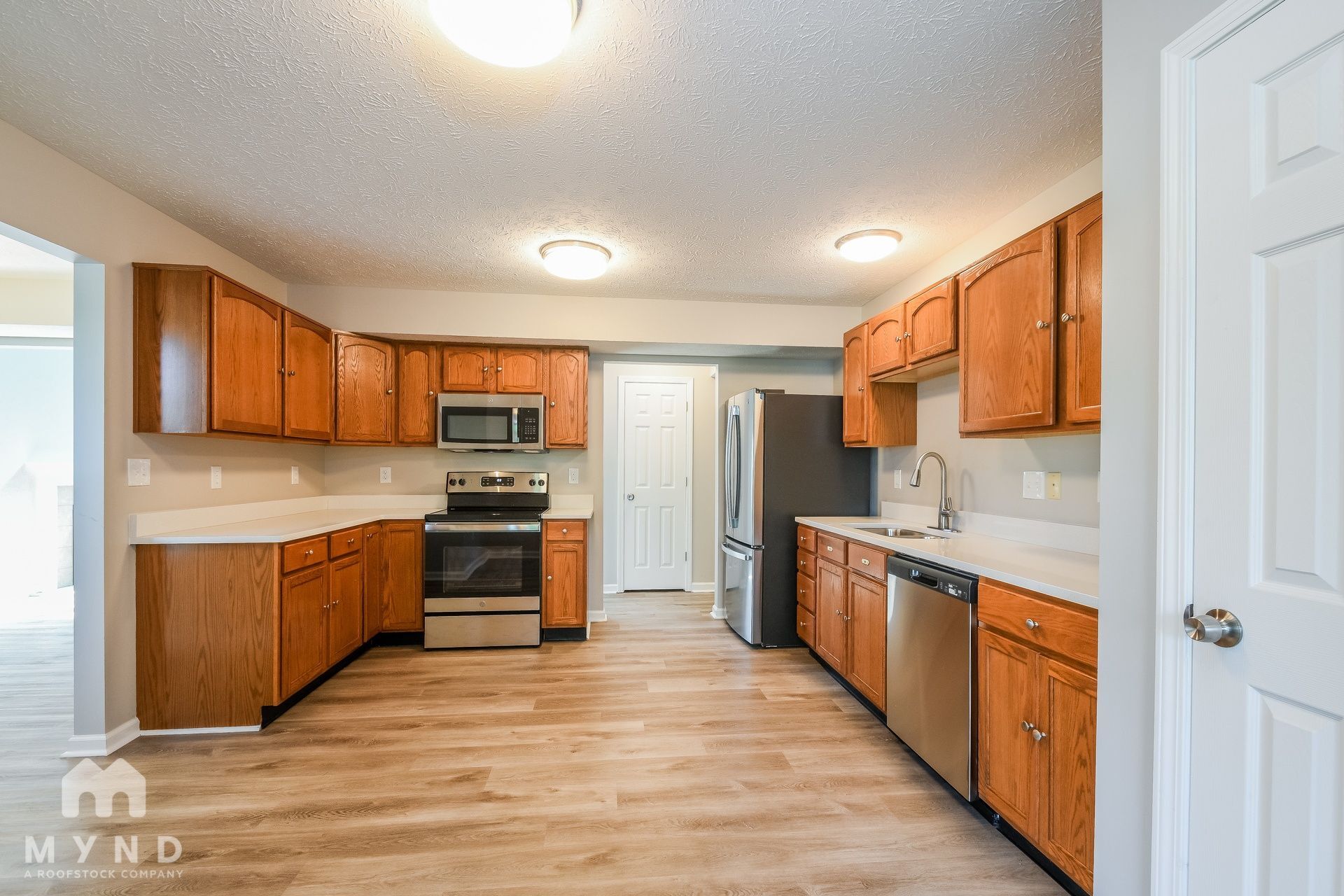 Building Photo - 16975 Napoleon Ct