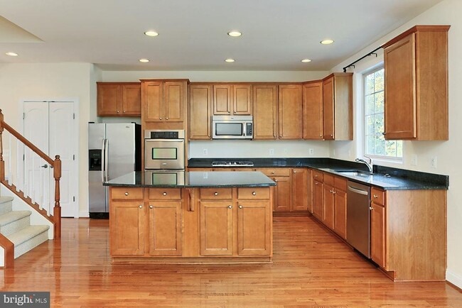 Building Photo - 22219 Falling Terrace