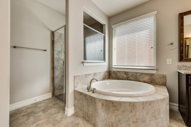 Building Photo - "Stunning 3-Bedroom Home in the Highlands at Trophy Club!"