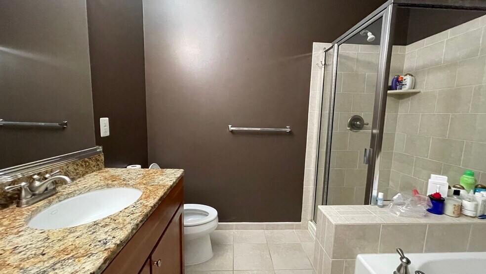 Building Photo - 203 Governors Ct