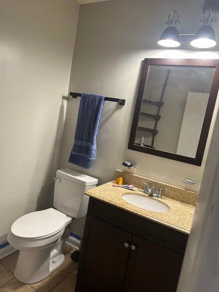 Building Photo - 3301 Rhodhiss Ct