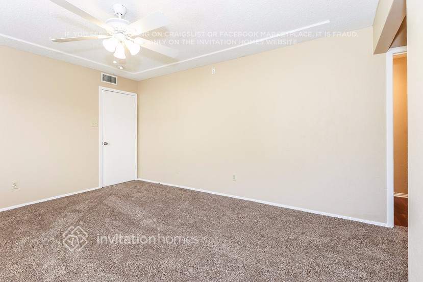 Building Photo - 3809 Wooddale Ct